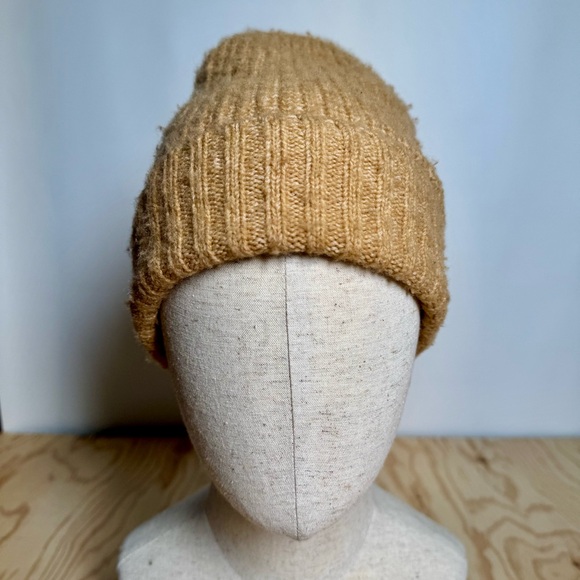 Fʀᴇᴇ Pᴇᴏᴘʟᴇ Cᴏᴢʏ Rɪʙ Kɴɪᴛ Bᴇᴀɴɪᴇ - Picture 2 of 15